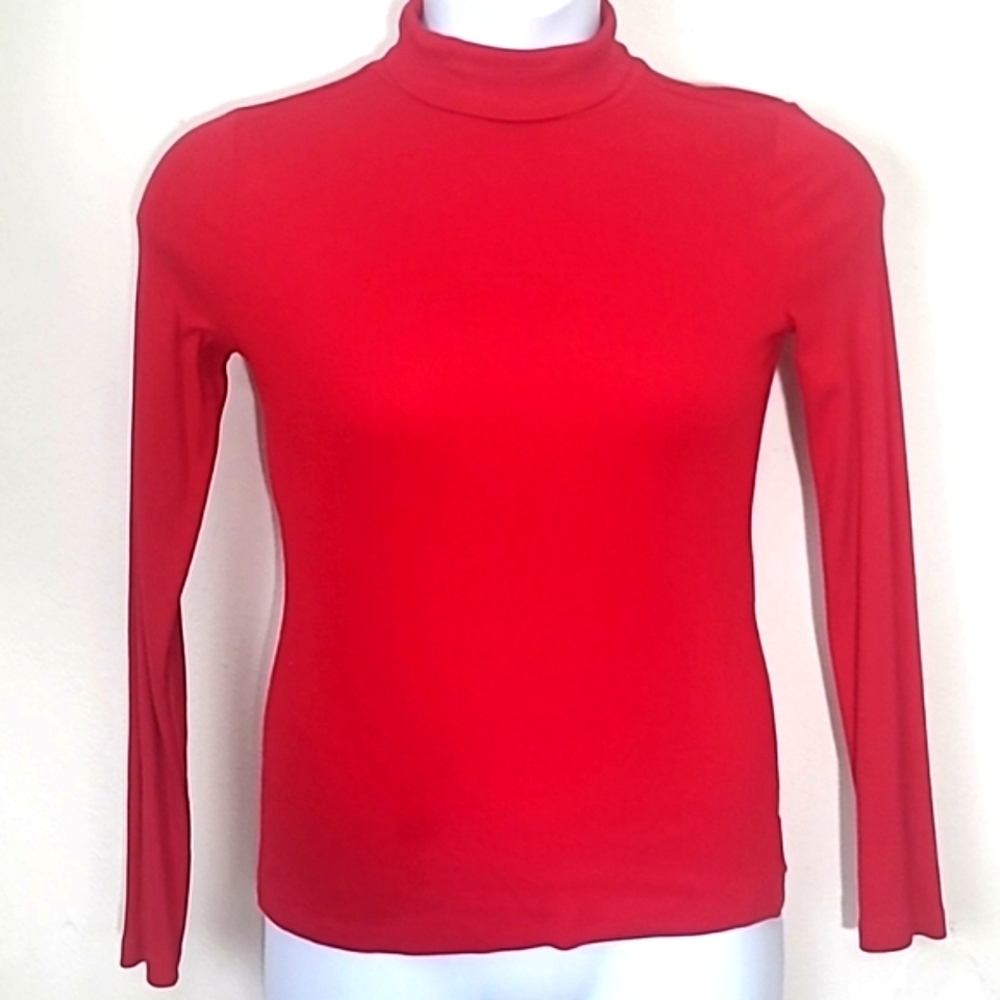 T shirt long sleeve stretch read size small turtleneck New directions